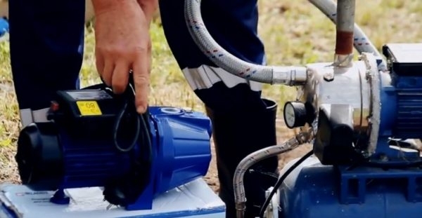 Самовсасывающий насос для воды: разновидности, преимущества, установка и подключение